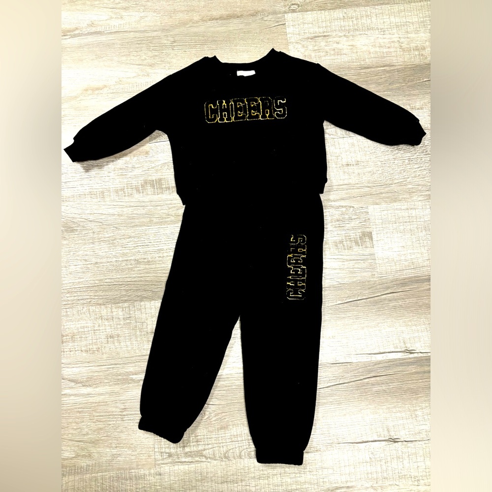 Gianni Bini Girls sweatsuit-Cheers to the New year